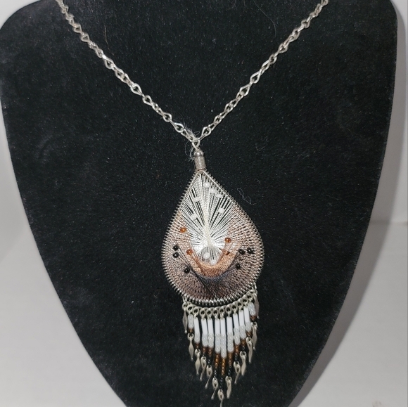 unbranded Jewelry - Indian Style necklace Silver color hook closer 17"
